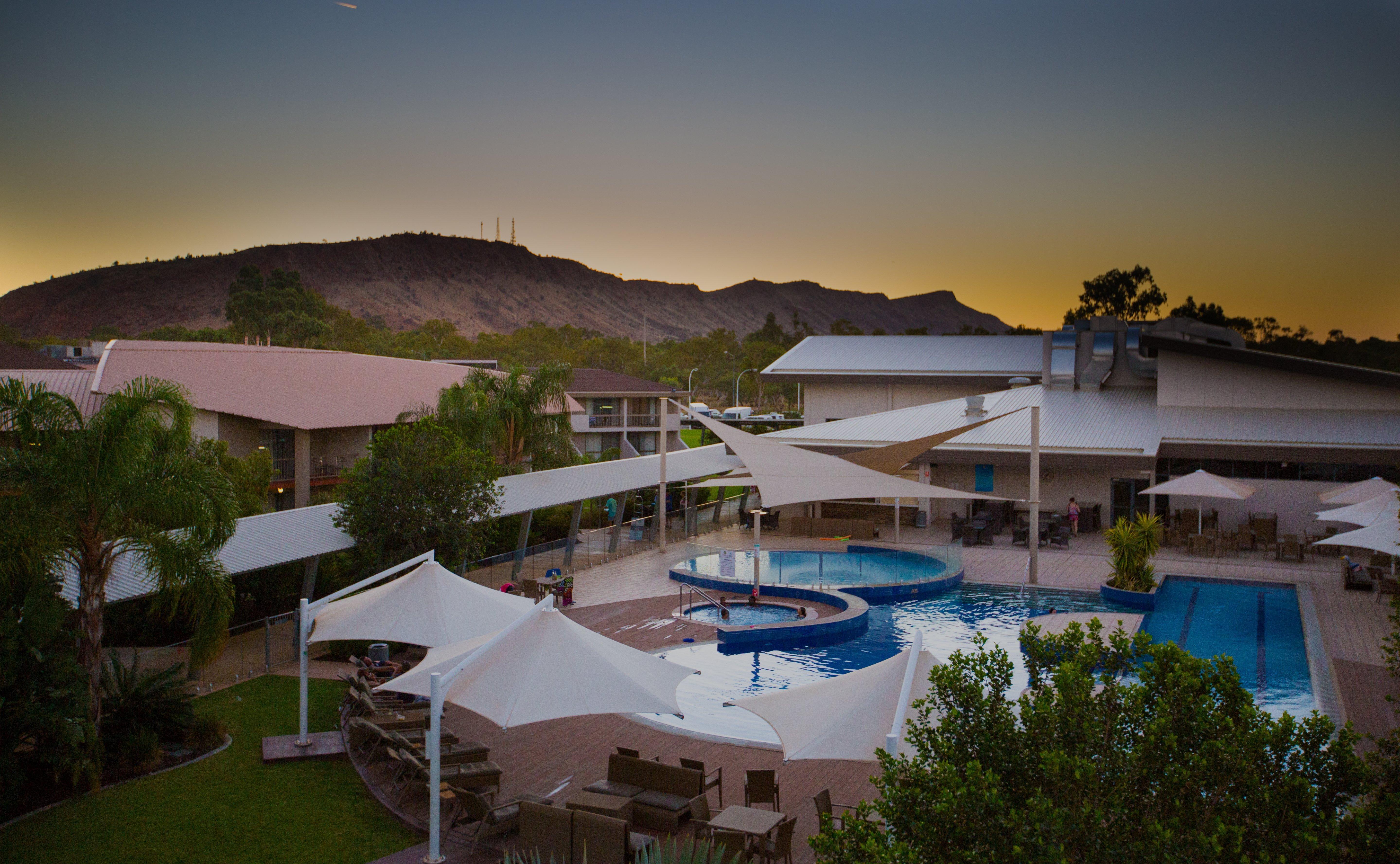 Hotel Crowne Plaza Alice Springs Lasseters Exterior foto