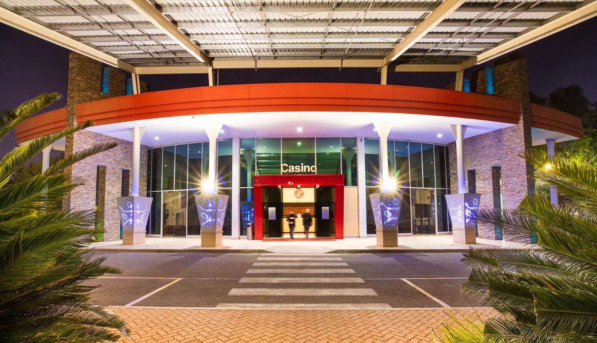 Hotel Crowne Plaza Alice Springs Lasseters Exterior foto