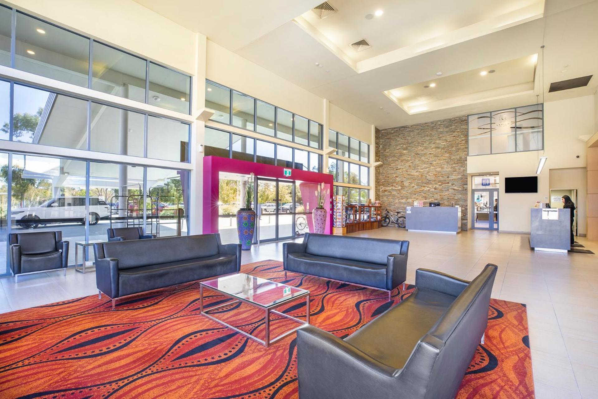 Hotel Crowne Plaza Alice Springs Lasseters Exterior foto